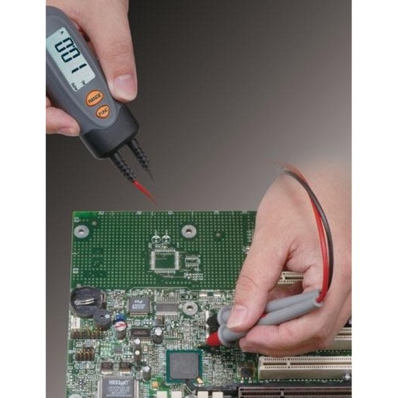 SMD-100 мультиметр - измеритель параметров SMD-компонентов SMD-100 мультиметр - измеритель параметров SMD-компонентов