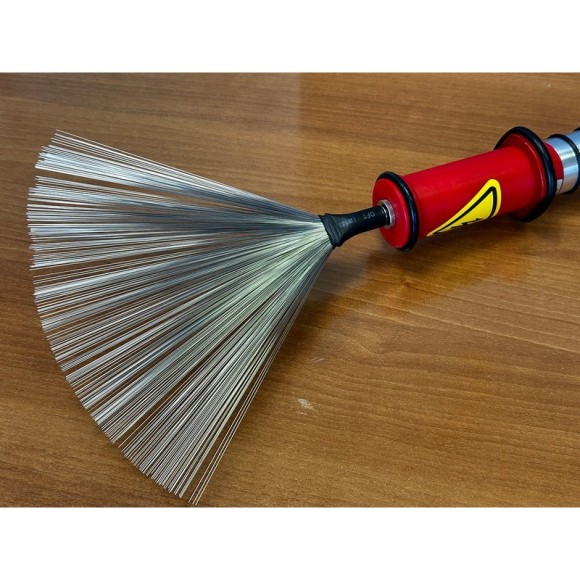 Электроискровой дефектоскоп ИСКРА-30 Электроискровой дефектоскоп ИСКРА-30